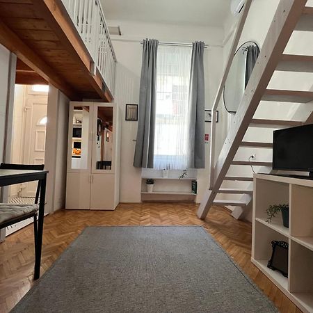 Lovely Little Loft Studio In The Heart Of Budapest Exteriör bild